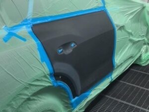 Lackierarbeit bei Cartech GmbH