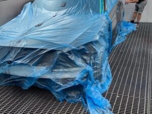 Lackierarbeit bei Cartech GmbH